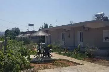 پانسیون Rey Garden Villa