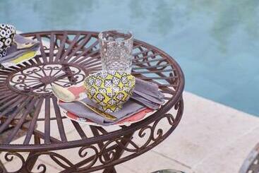 渡假胜地 Tower Elvira