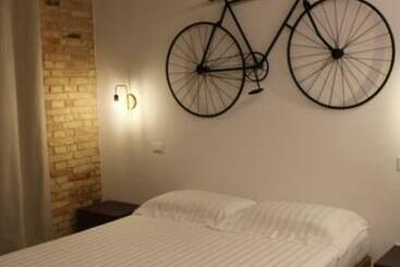 Suite 783 Bed And Breakfast