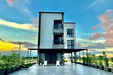 تختخواب و صبحانه Xin Yi