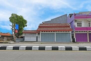 בית מלון כפרי Oyo 91399 Homestay Trendy Syariah