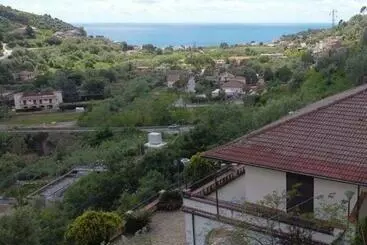 Pension  Maison Emi