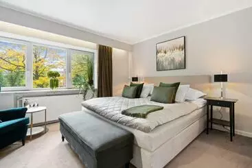 Victoria Apartment