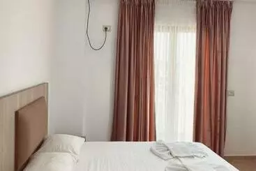 ベッドアンドブレックファースト Guest House Ksamil