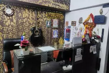 ホテル Spot On 90580 Sai Astha Guest House