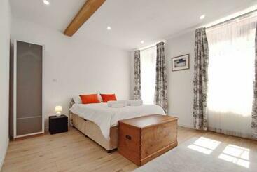 بنسيون Studio   Pied à Terre Saulieu