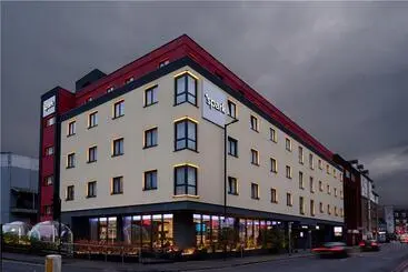 Sadie Best Western Hotel At Luton