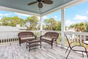 ツーリストアパートメント Casa Azul