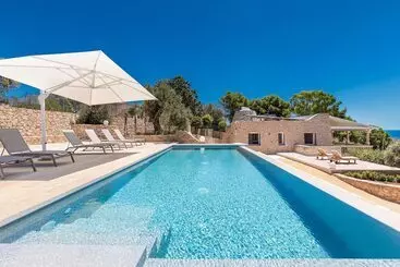 ツーリストアパートメント Villa Lodrea By Perle Di Puglia