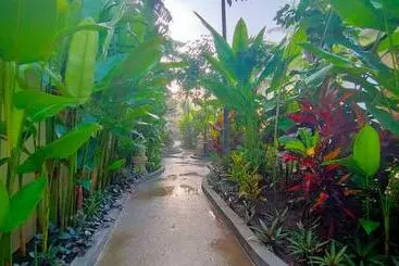 تختخواب و صبحانه Villa Twin Flower