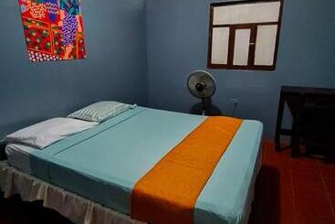 پانسیون Hostal Tortuga Viajera