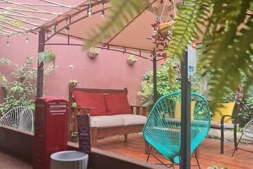 پانسیون Hostel Santafe