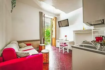 Turistihuoneistot Avocadhouse1qcview