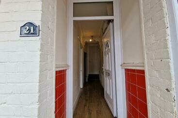 관광객 아파트 Henley Road