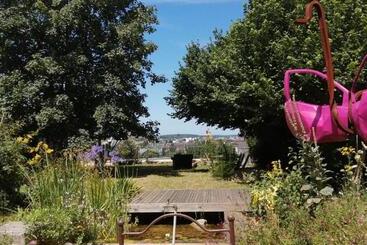 تختخواب و صبحانه Demeure De Boisclaireau