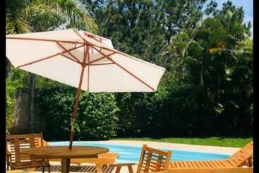 פנסיון Pousada Casa 27 Campeche Floripa