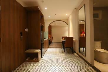 فندق Lanura Apartments And