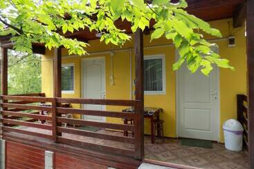 پانسیون Hegyi Lak Vendégház