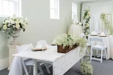 Aamiaismajoitus (B&B) Magnolia Manor And Chapel