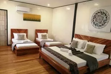 Hotel Keira Backpackers