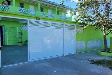 פנסיון Pousada Do Sossego Mar E Verde Em Itanhaem Com Piscina