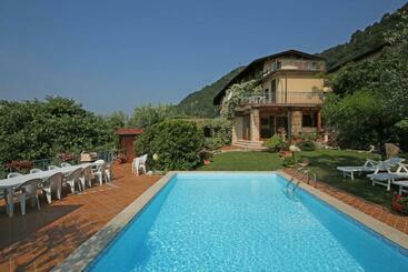 מלון דירות Casale Massina