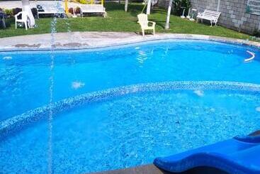 Отель Los Abuelos