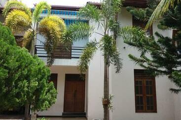 Turist apartmanları Villa Four Seasons