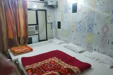 Hotel Darpan By Wb Inn
