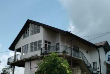 פנסיון Sunsky Family Guest Nuwara Eliya