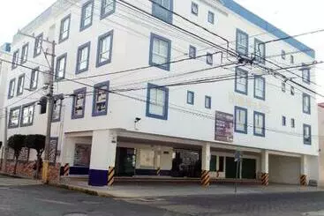 アパートホテル Urban Cholula