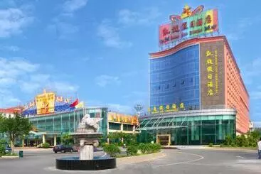 Отель Holiday Inn Triumphal