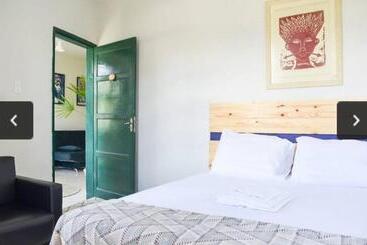 Tamboleiros Hotel & Hostel