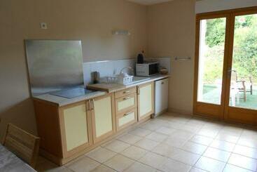 شقق خاصة سياحية Gîte De Courcelette