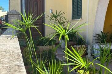 Monte Cuccu Bed & Breakfast