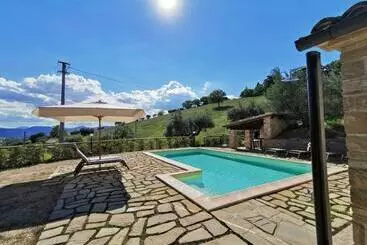 Turistihuoneistot Villa Alla Torre   Homelike Villas