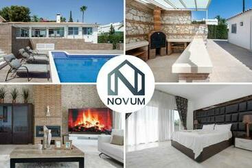 Turist apartmanları 5 Bdrm Hidden Gem With Heated Pool And Sea Views