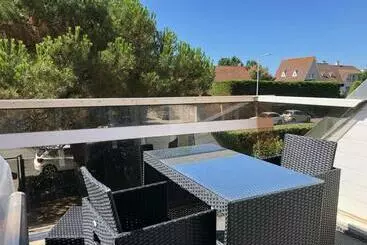 Apartamentos turísticos Appartement 3 étoiles   Plage Des Phoques Avec Parking Privé