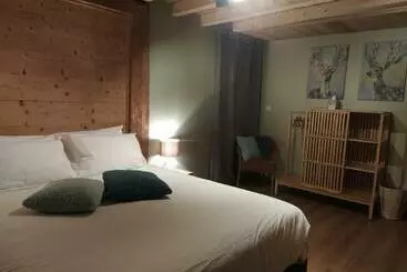تختخواب و صبحانه Chalet Lisa