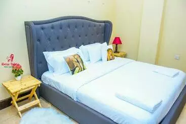 آپارتمان‌های توریست‌ها Chui By Rorric Safaris