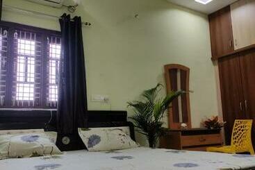 Отель Spot On 93277 Sunrise Guest House