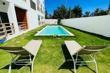 관광객 아파트 Las Ballenas Rooftop Beach Condo