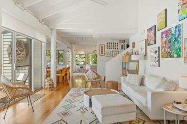 관광객 아파트 Beachside Oasis With Pool Close To Beach And National Park Access Walk To Cafes