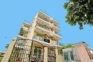 Hotel Collection O Grand Casa