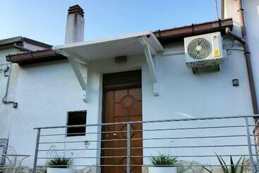 شقق خاصة سياحية Casina Damí