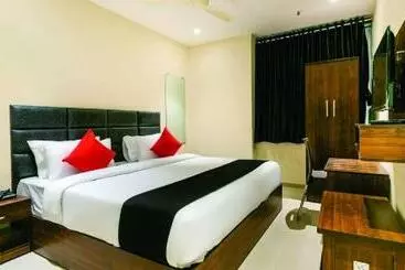 Hotel Kumkum Palace