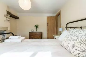 Appartements touristiques Lovely Cosy Stone Cottage In Tetbury Cotswolds