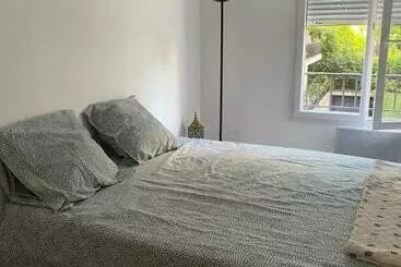 ツーリストアパートメント Bel Appartement à Neuilly Sur Seine 92200