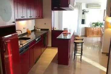 Apartaments turístics Loft Acogedor Con Terraza Y Parking En El Centro