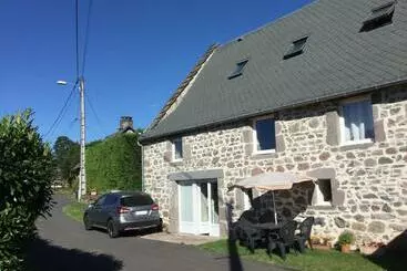 Apartamente turistice Besse Roc De Combes Classé 3 étoiles, Local Vélos, 900m Bourg